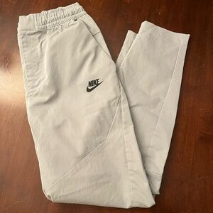 Nike Men's Light Gray Joggers